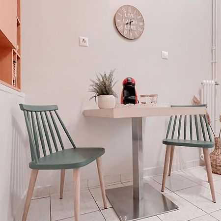 אתונה Cute 1Br Apt With Balcony In The Heart Of The City מראה חיצוני תמונה