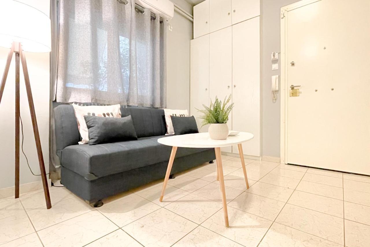 אתונה Cute 1Br Apt With Balcony In The Heart Of The City מראה חיצוני תמונה